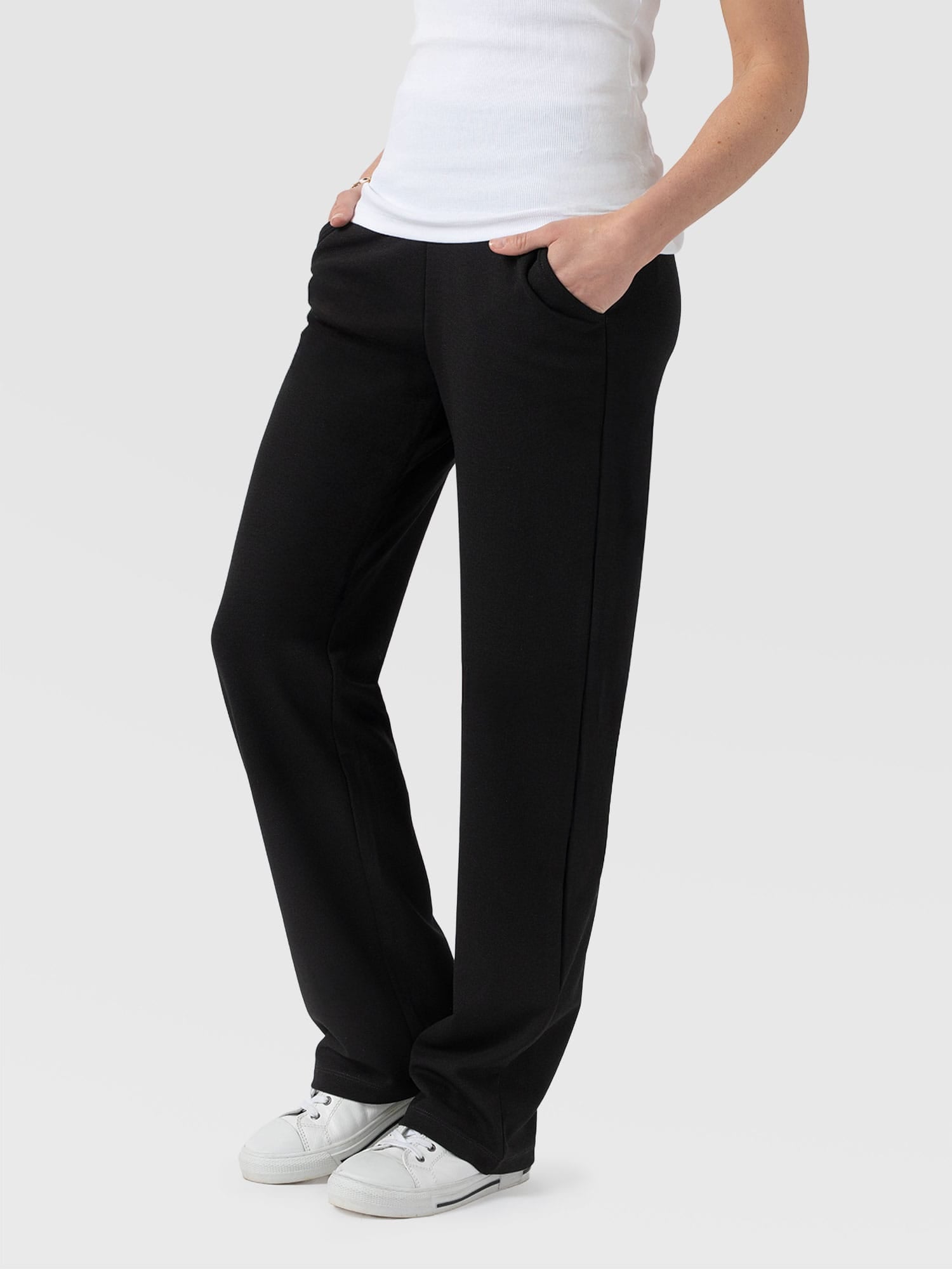 Runway Pant Black - Women's Trousers | Saint and Sofia® EU