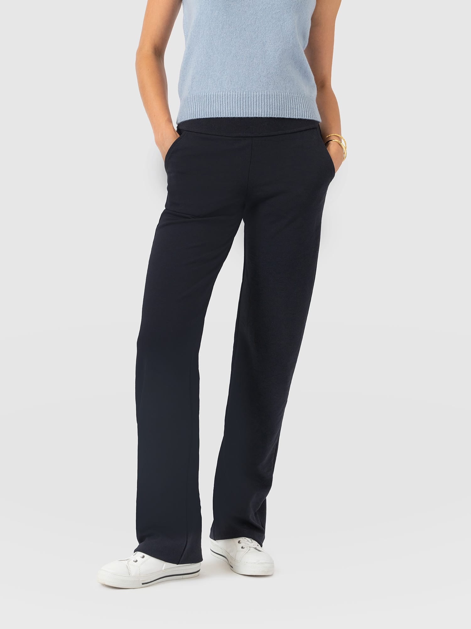 Runway Pant Navy - Women's Trousers | Saint and Sofia® EU