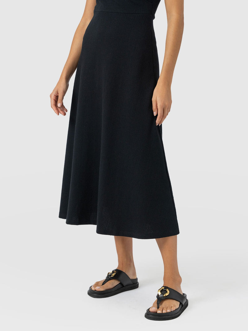 Sleeveless Maggie Wrap Dress - Black Textured - Women's Dresses | Saint + Sofia® EU