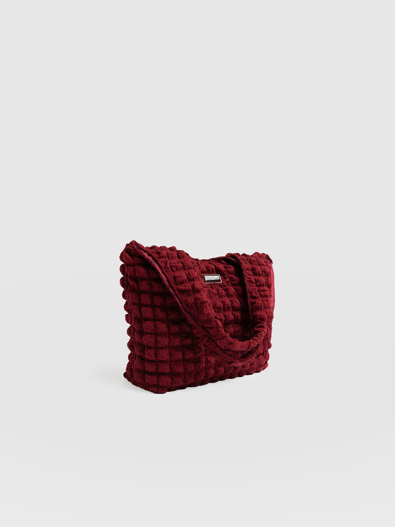 Soho Shoulder Tote Bag Burgundy - Women's Bags | Saint + Sofia® EU