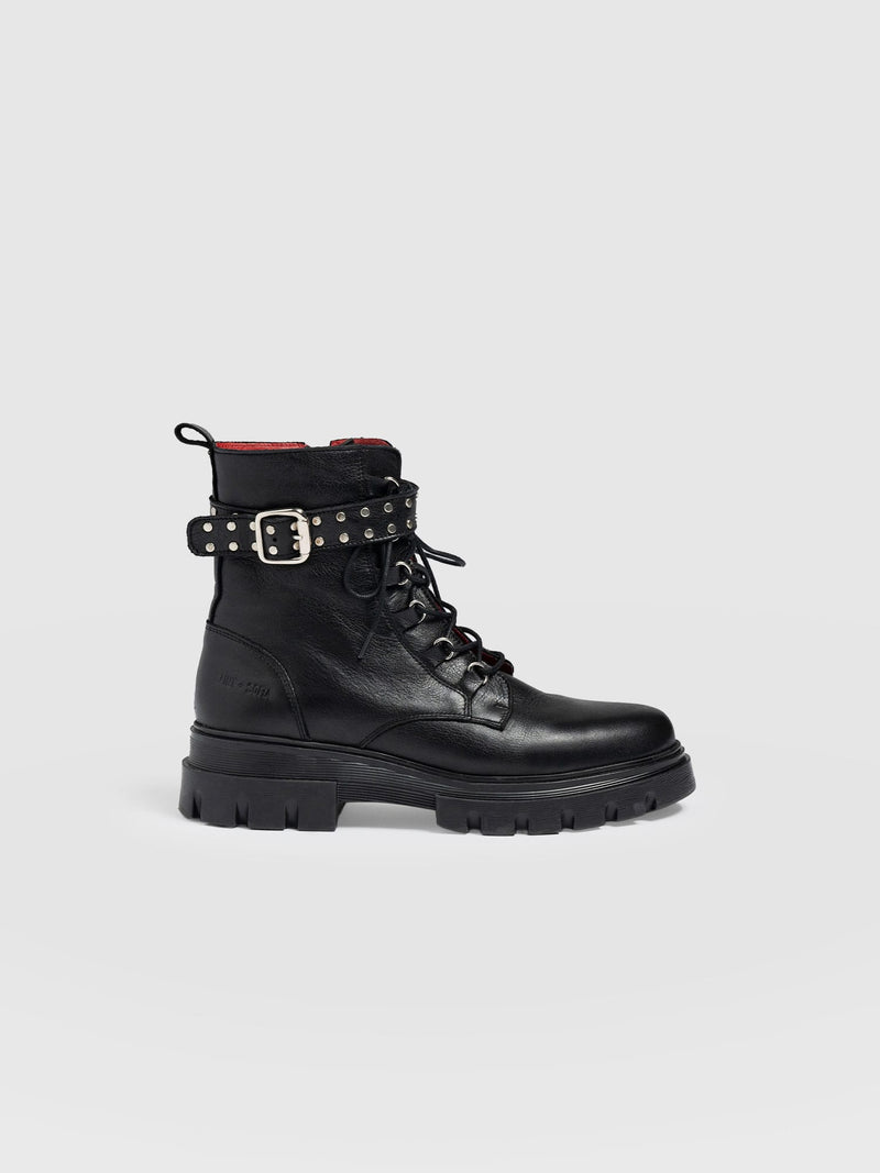 Southbank Studded Boot Black - Women's Leather Boots | Saint + Sofia® EU