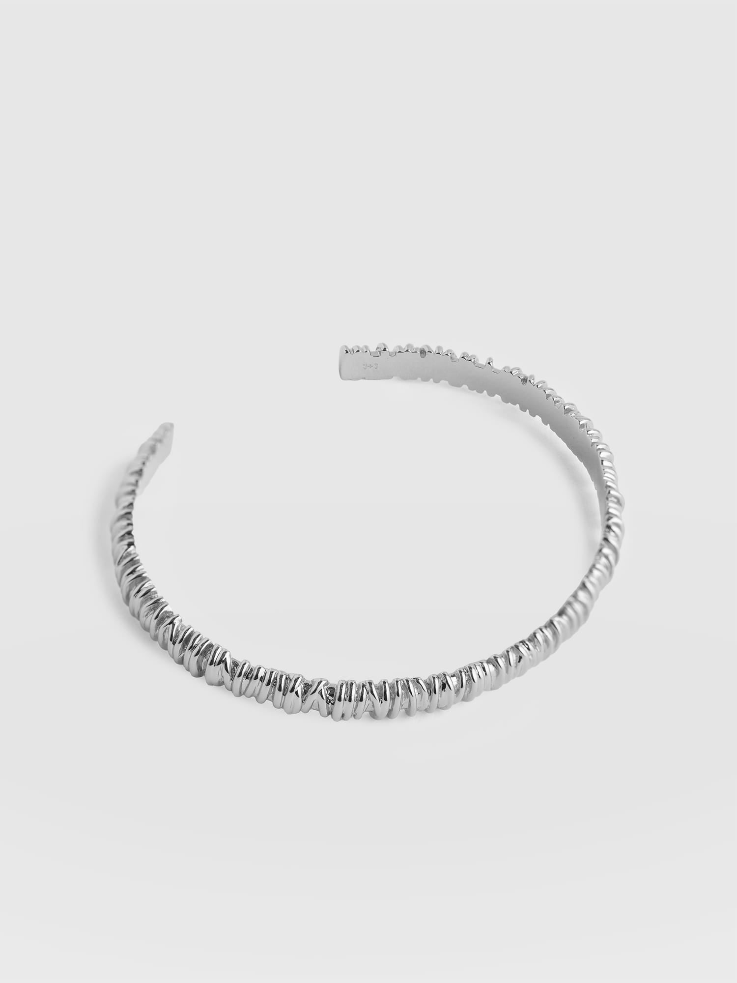 Swirl Bangle - Silver - Women's Jewellers | Saint and Sofia® EU