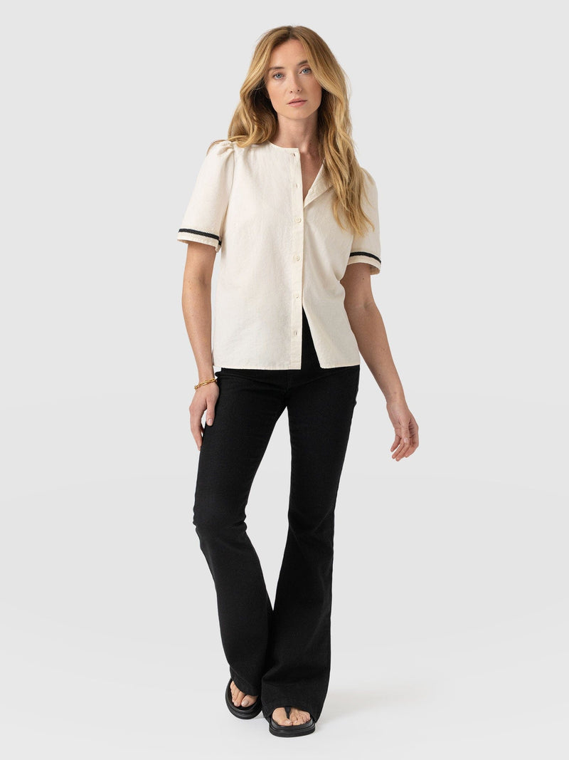 Tabitha Blouse - Cream - Women's Blouses | Saint + Sofia® EU