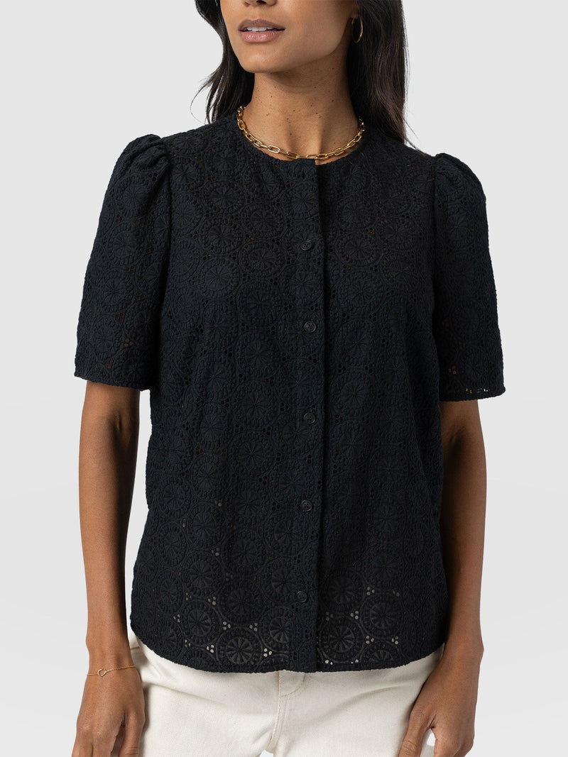 Tabitha Short Sleeve Blouse - Black - Women's Blouses | Saint + Sofia® EU