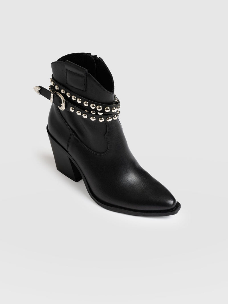 Western Studded Boot Black - Women's Leather Boots | Saint + Sofia® EU