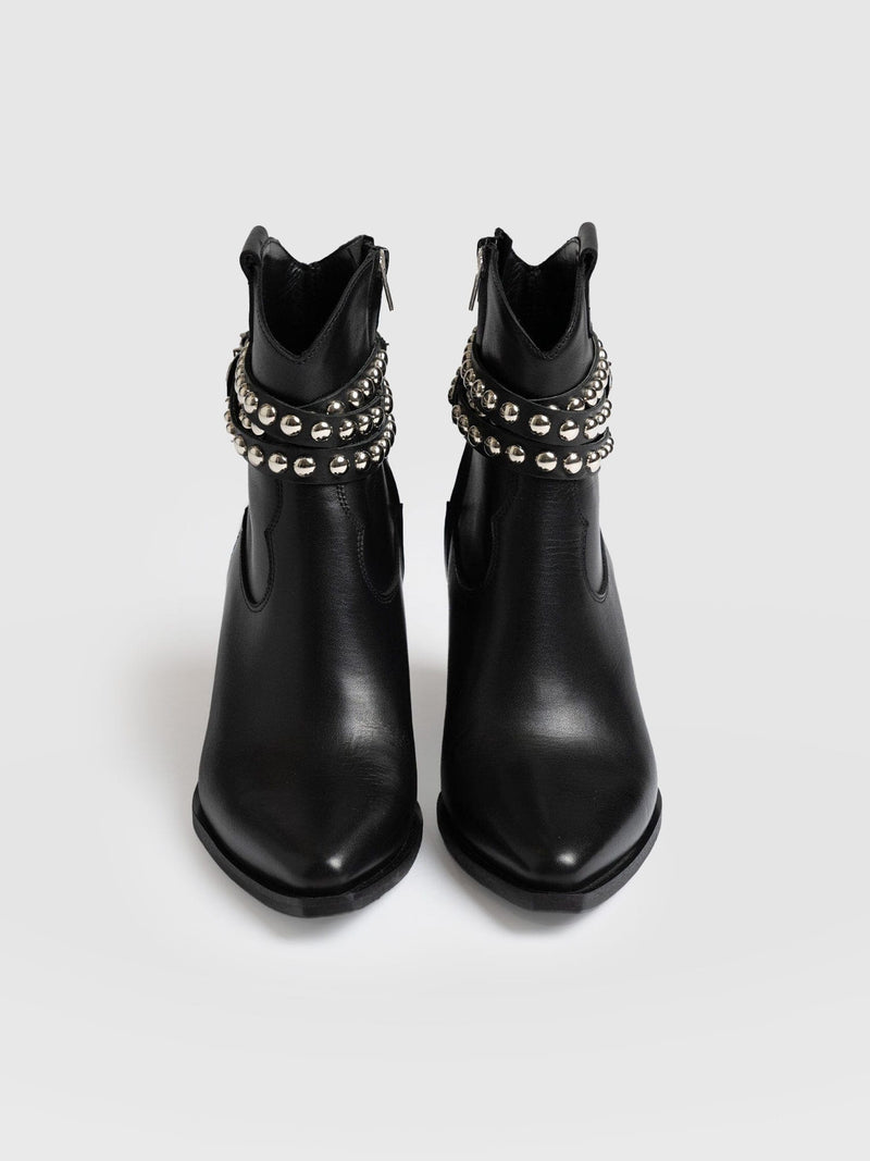 Western Studded Boot Black - Women's Leather Boots | Saint + Sofia® EU