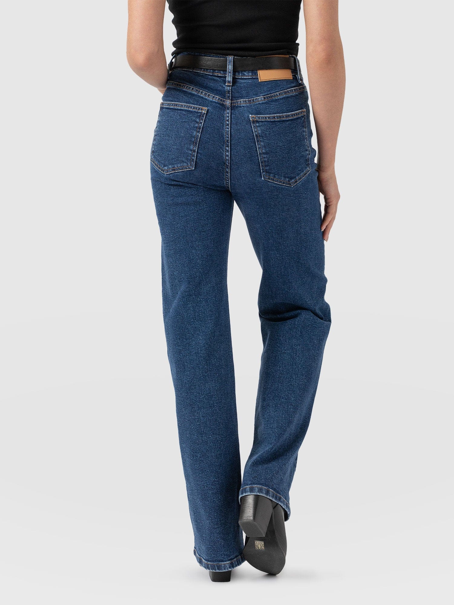 Wide Leg Jean - Mid Blue-Regular - Women's Jeanss | Saint + Sofia® EU