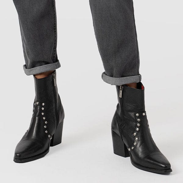 Cuffed Style