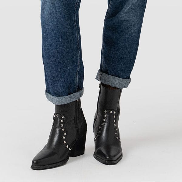 Cuffed Style