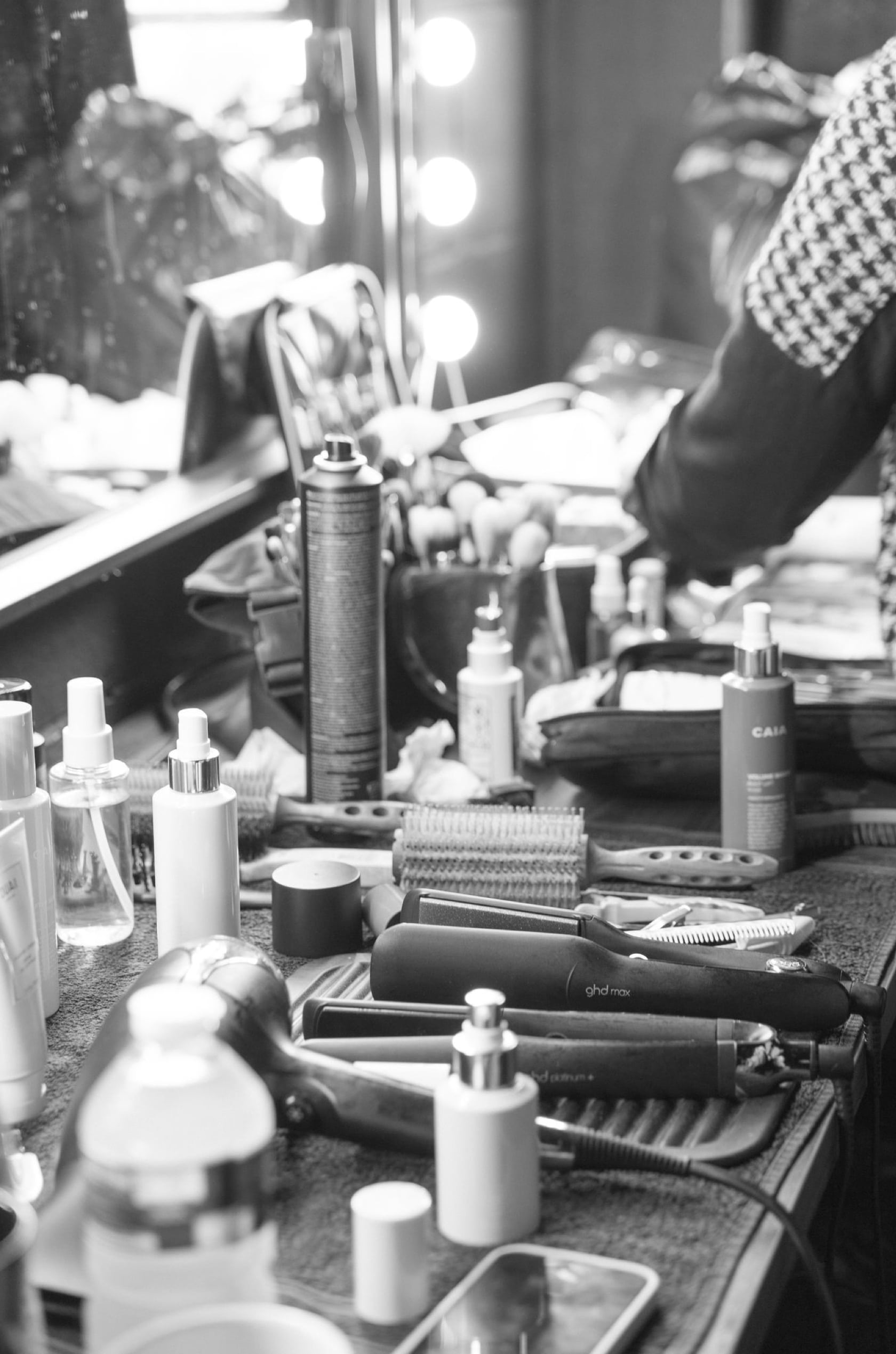 Saint & Sofia - Nexus