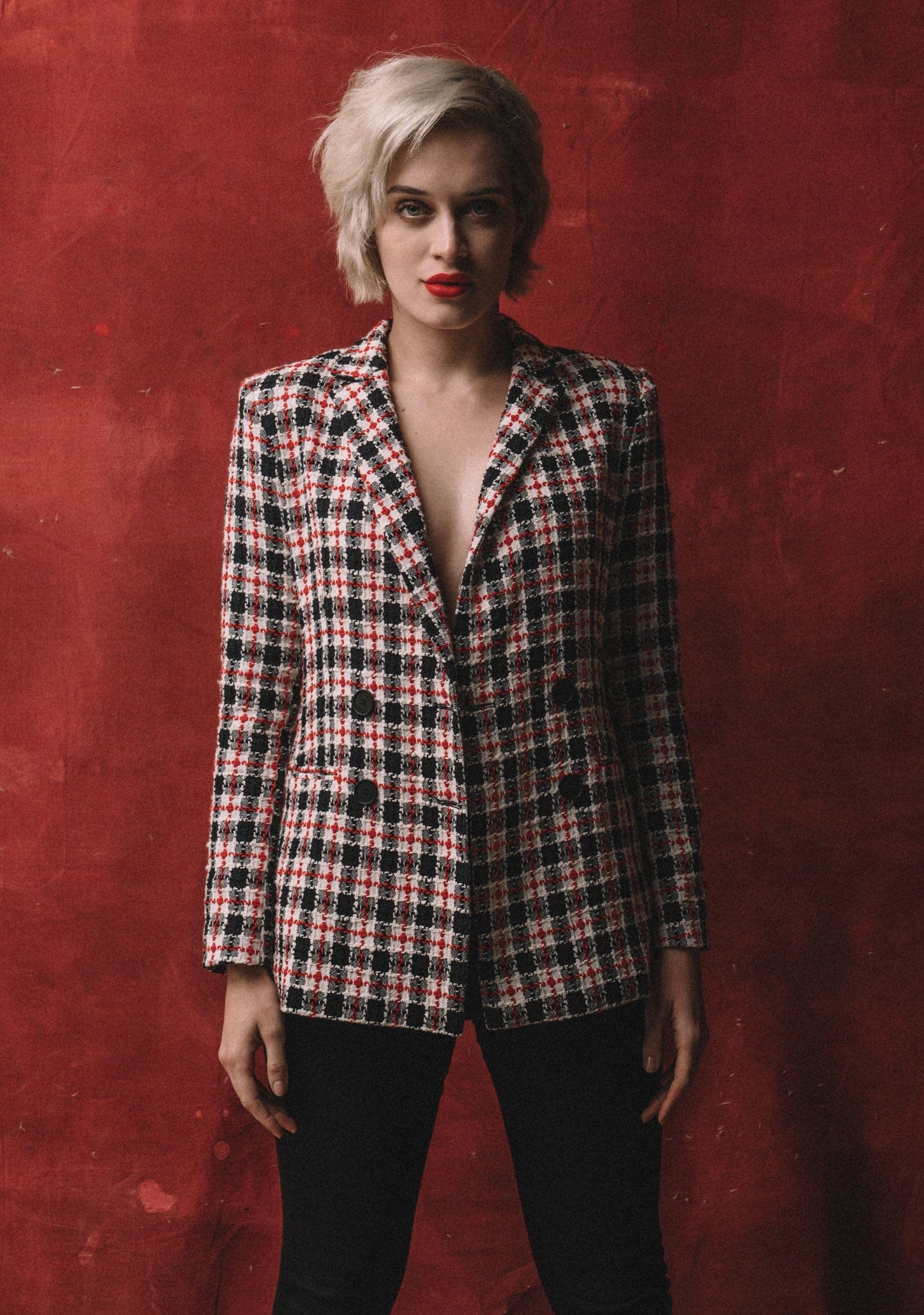 Saint & Sofia - Campaigns - Resist