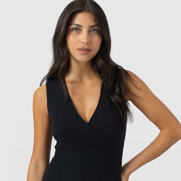 Sleeveless Silhoutte