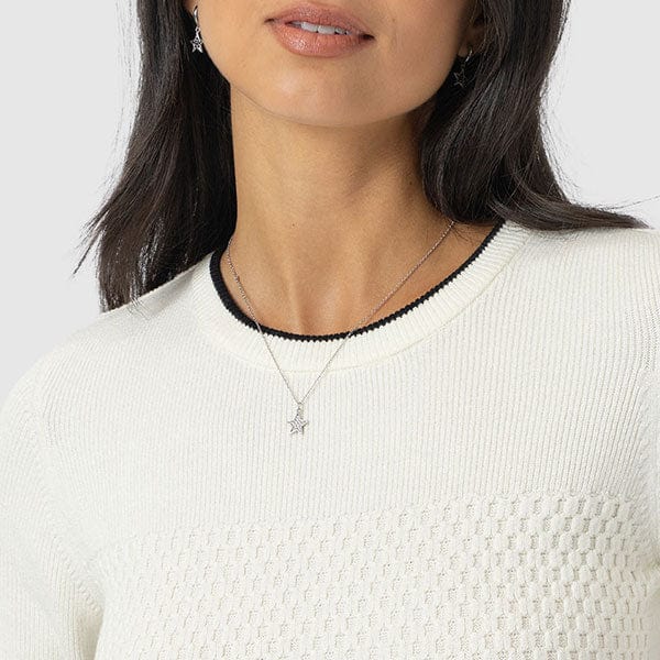 Neckline Detail