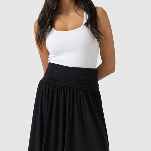 Gathered Waist Detail