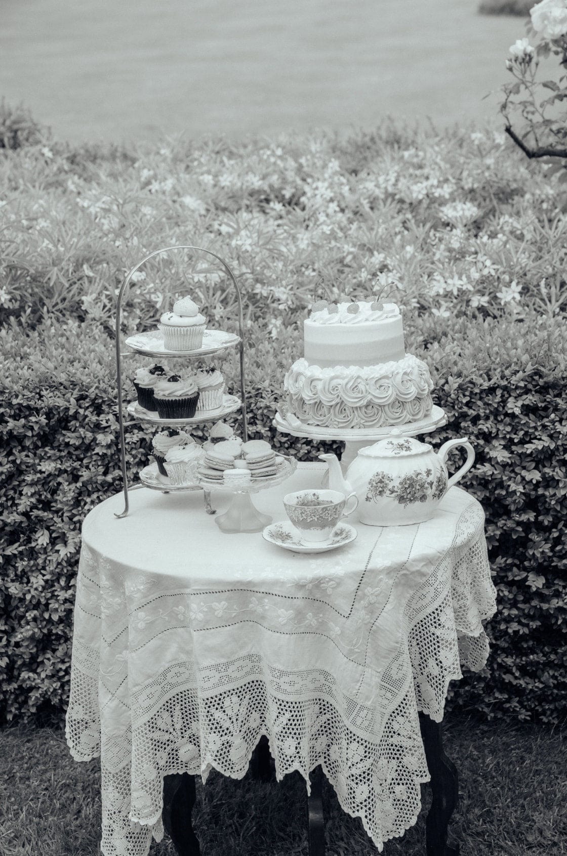 Saint & Sofia - Wonderland