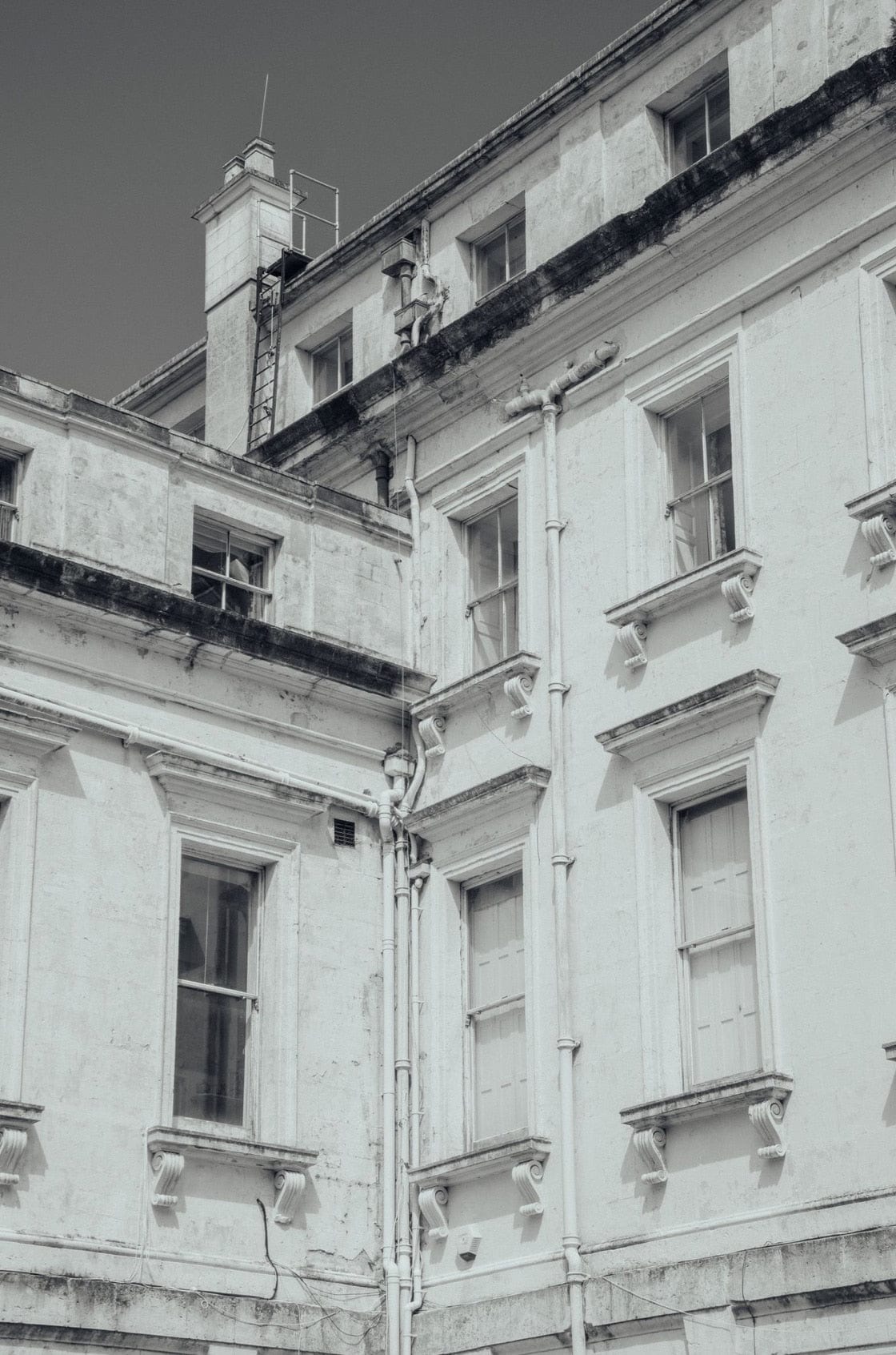 Saint & Sofia - Wonderland