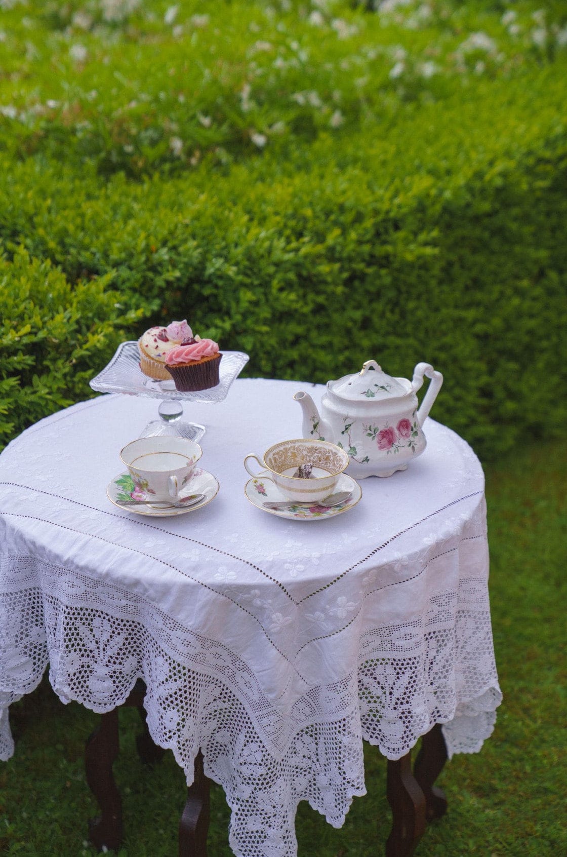 Saint & Sofia - Wonderland