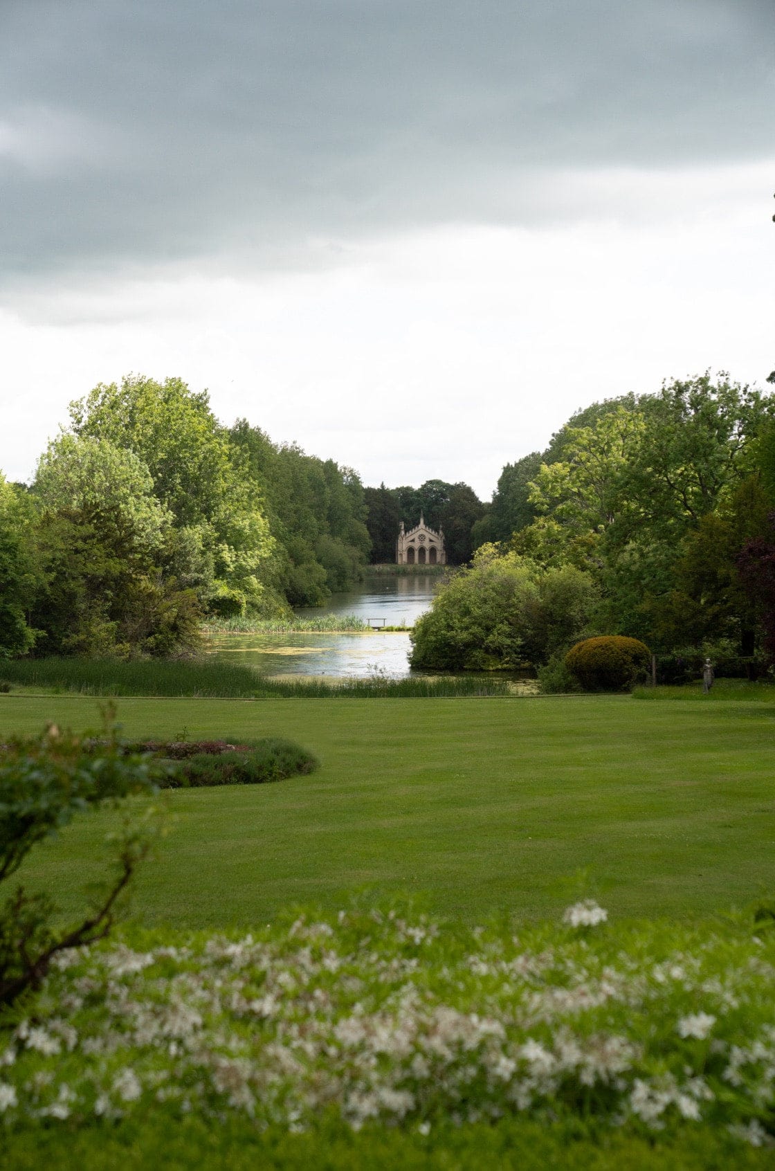 Saint & Sofia - Wonderland