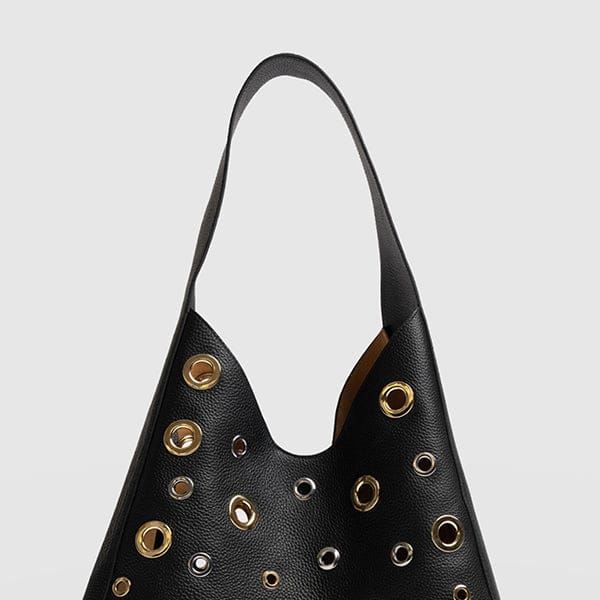 Effortless Shoulder Silhouette