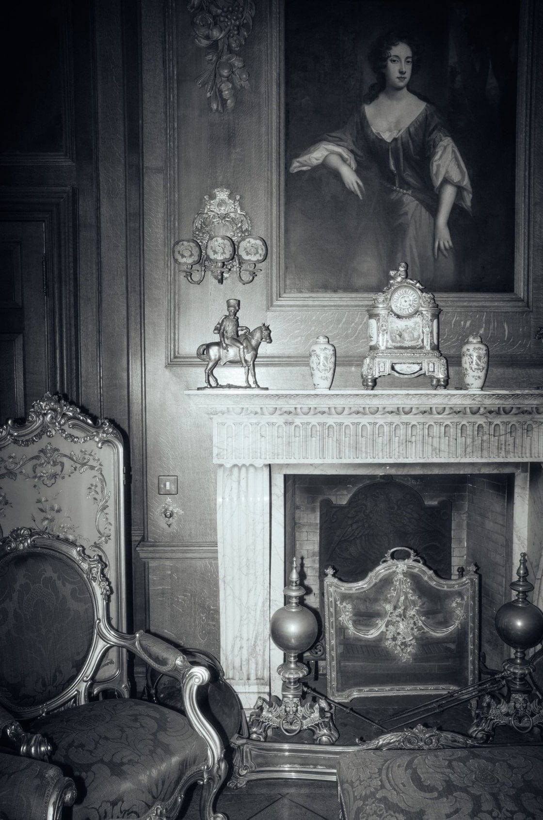 Saint & Sofia - After Hours | A/W 22 Fashion Campaign | Saint + Sofia® EU