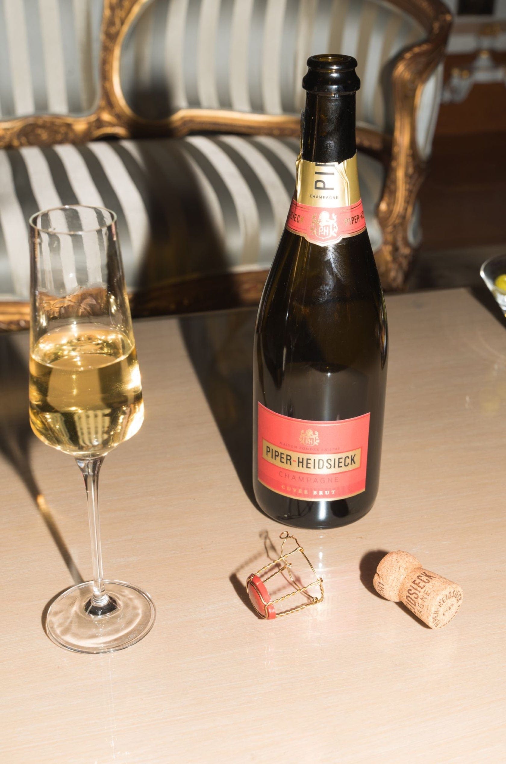 Saint & Sofia - Masquerade