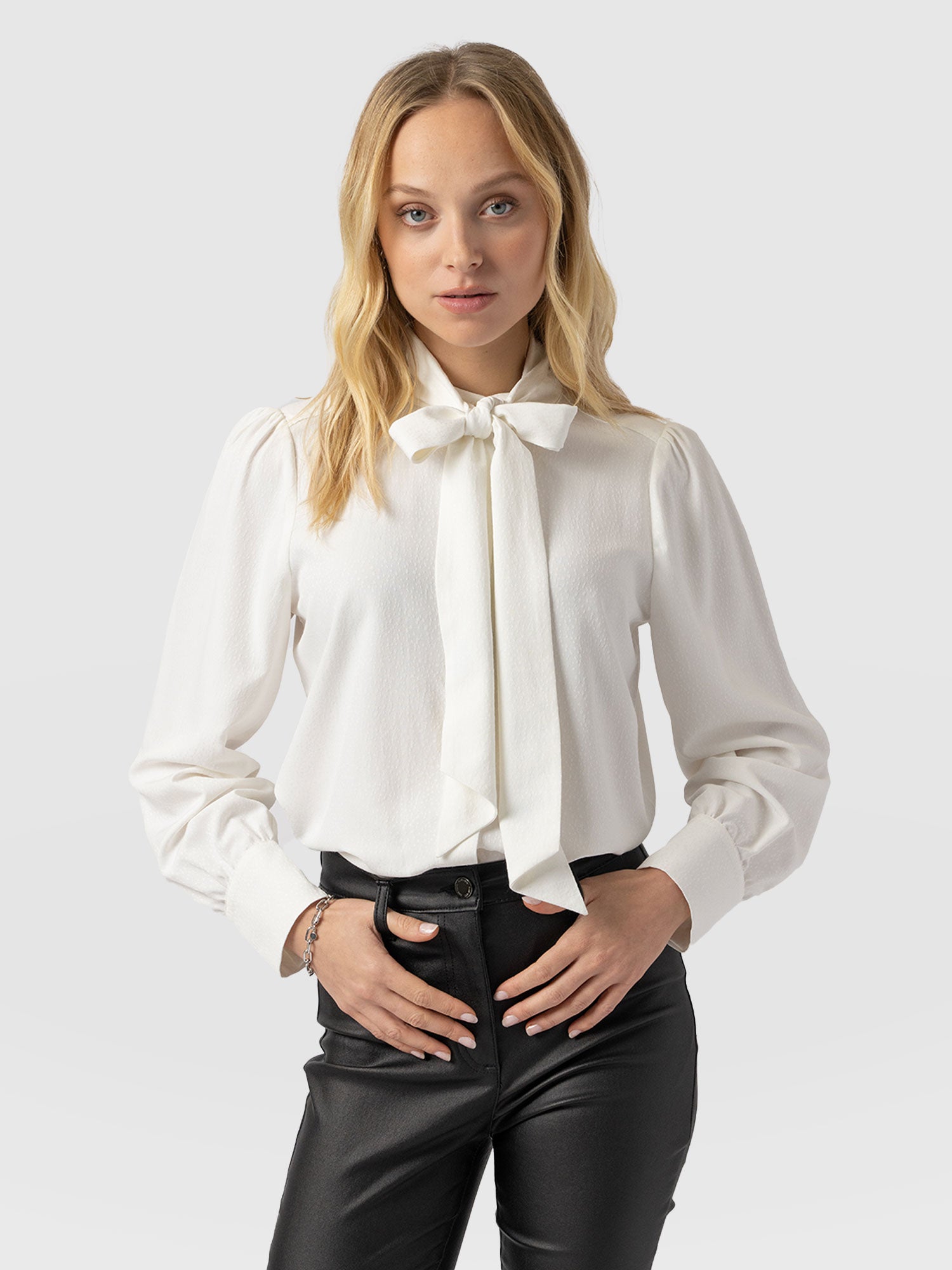 Paxton Pussybow Blouse - Cream