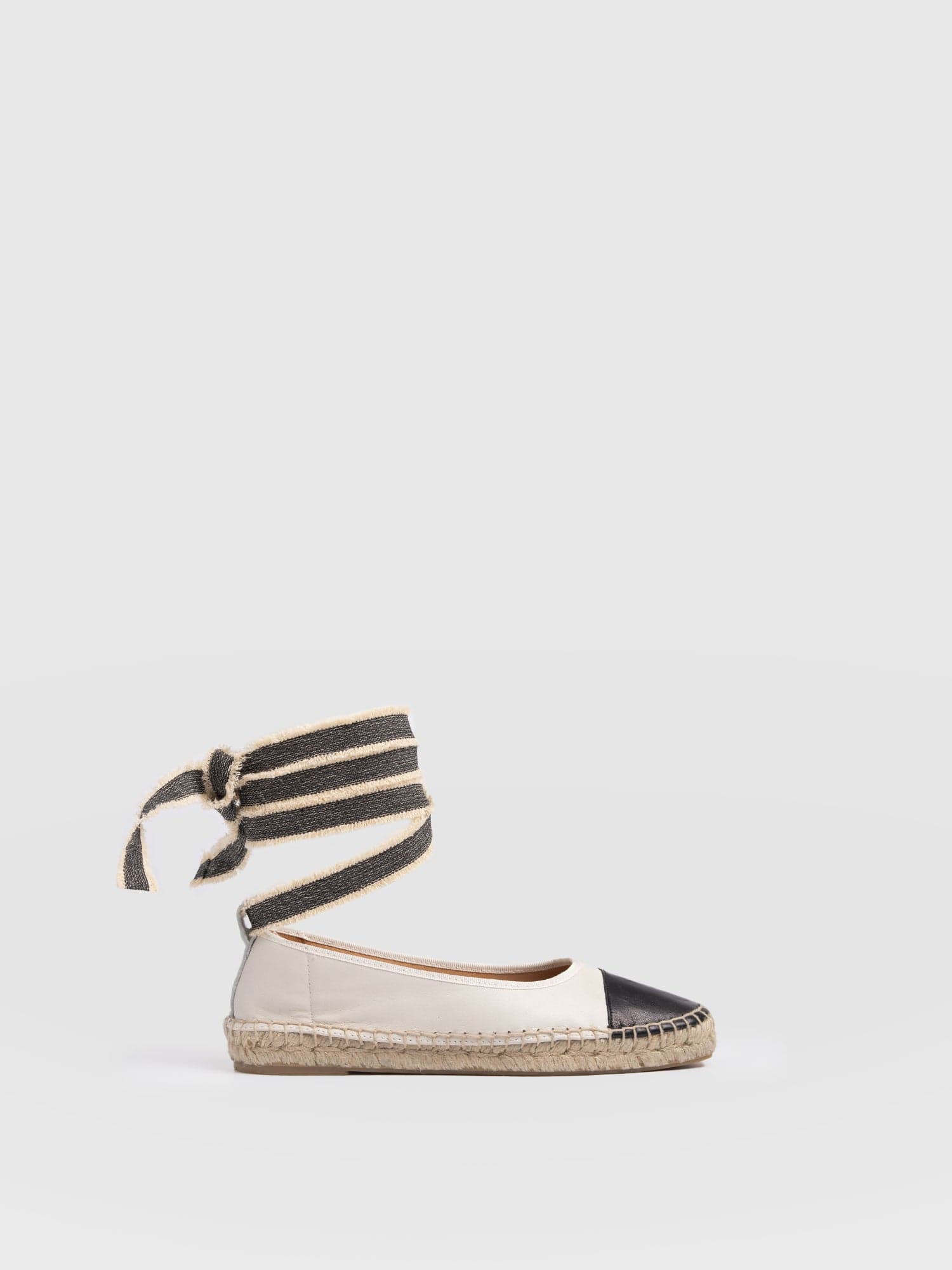 Rowe Espadrille Tie Pumps - Cream/Black