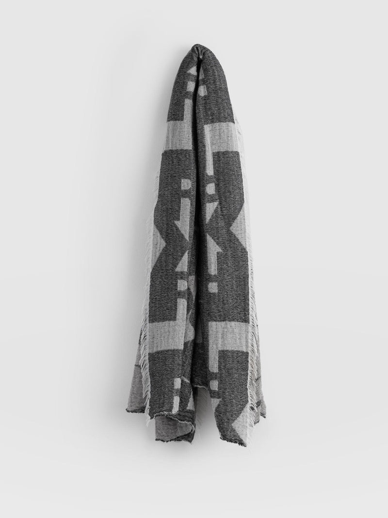 Abstract Rock Scarf Black/Cream - Women's Scarves | Saint + Sofia® EU