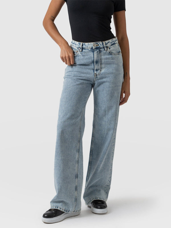 Adjustable Wide Leg Jeans Pale Blue - Women's Jeans | Saint + Sofia® EU