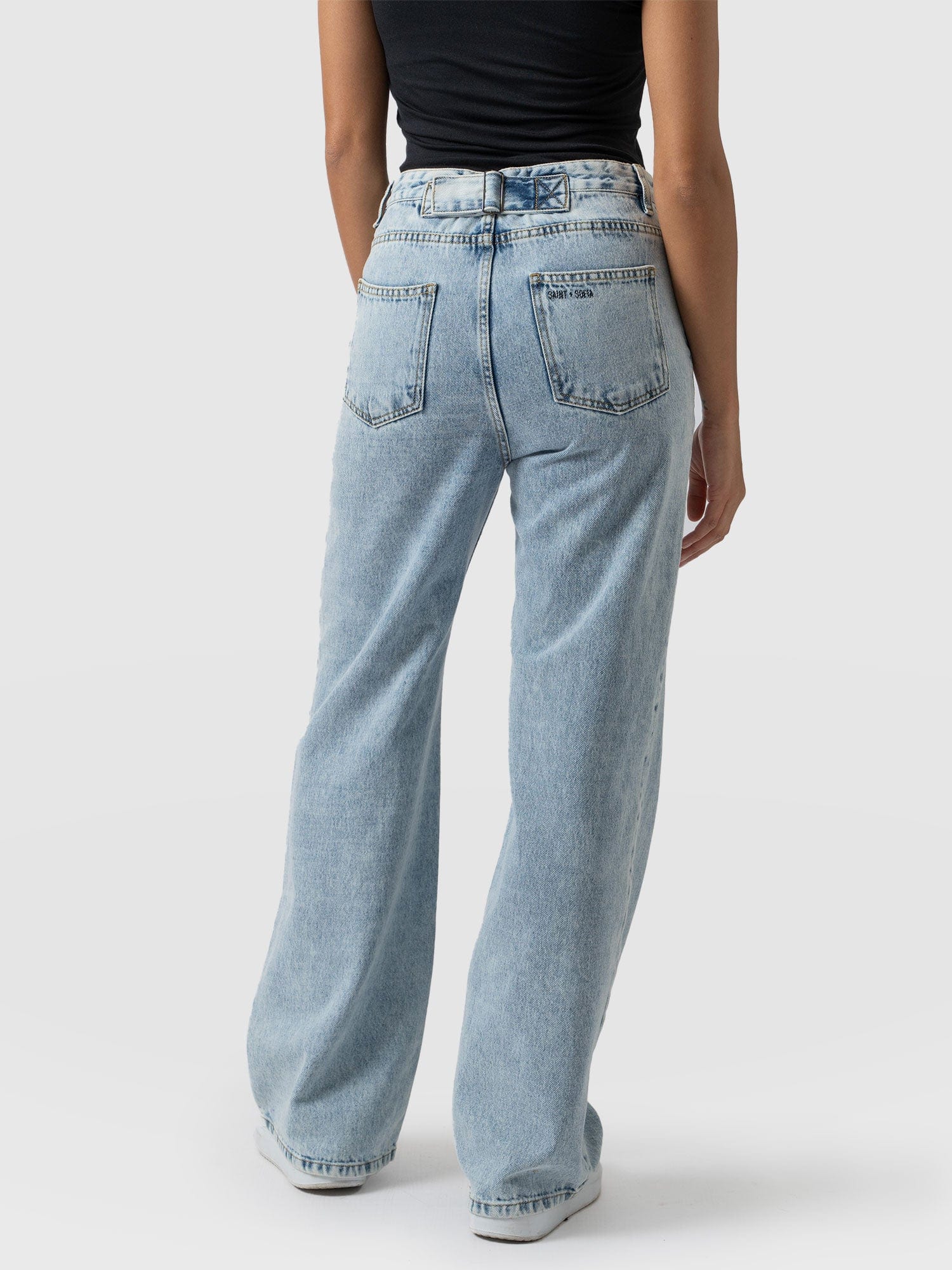 Adjustable Wide Leg Jeans Pale Blue - Women's Jeans | Saint + Sofia® EU