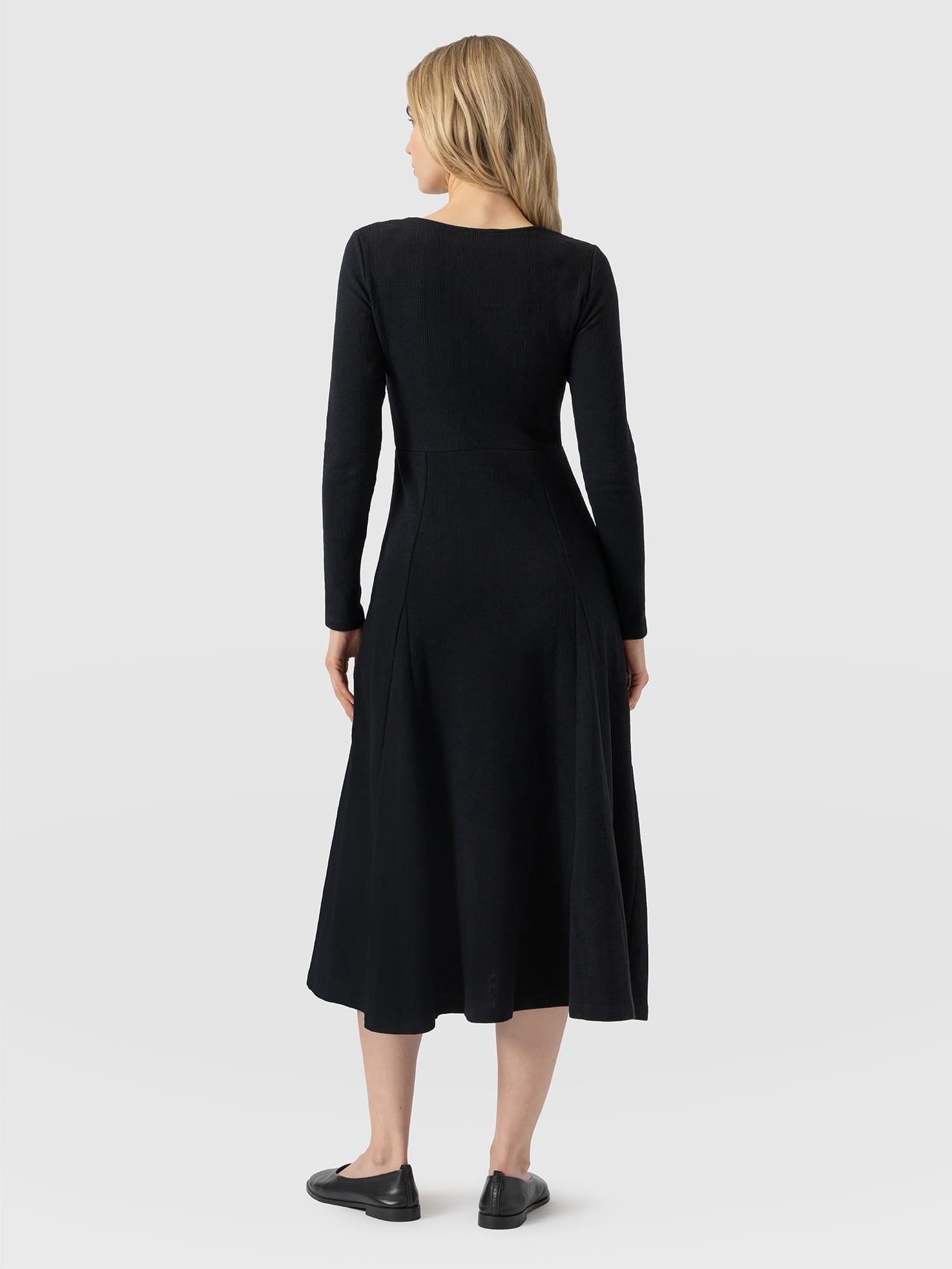 Akia Long Sleeve Dress - Black - Women's Dresses | Saint and Sofia® EU