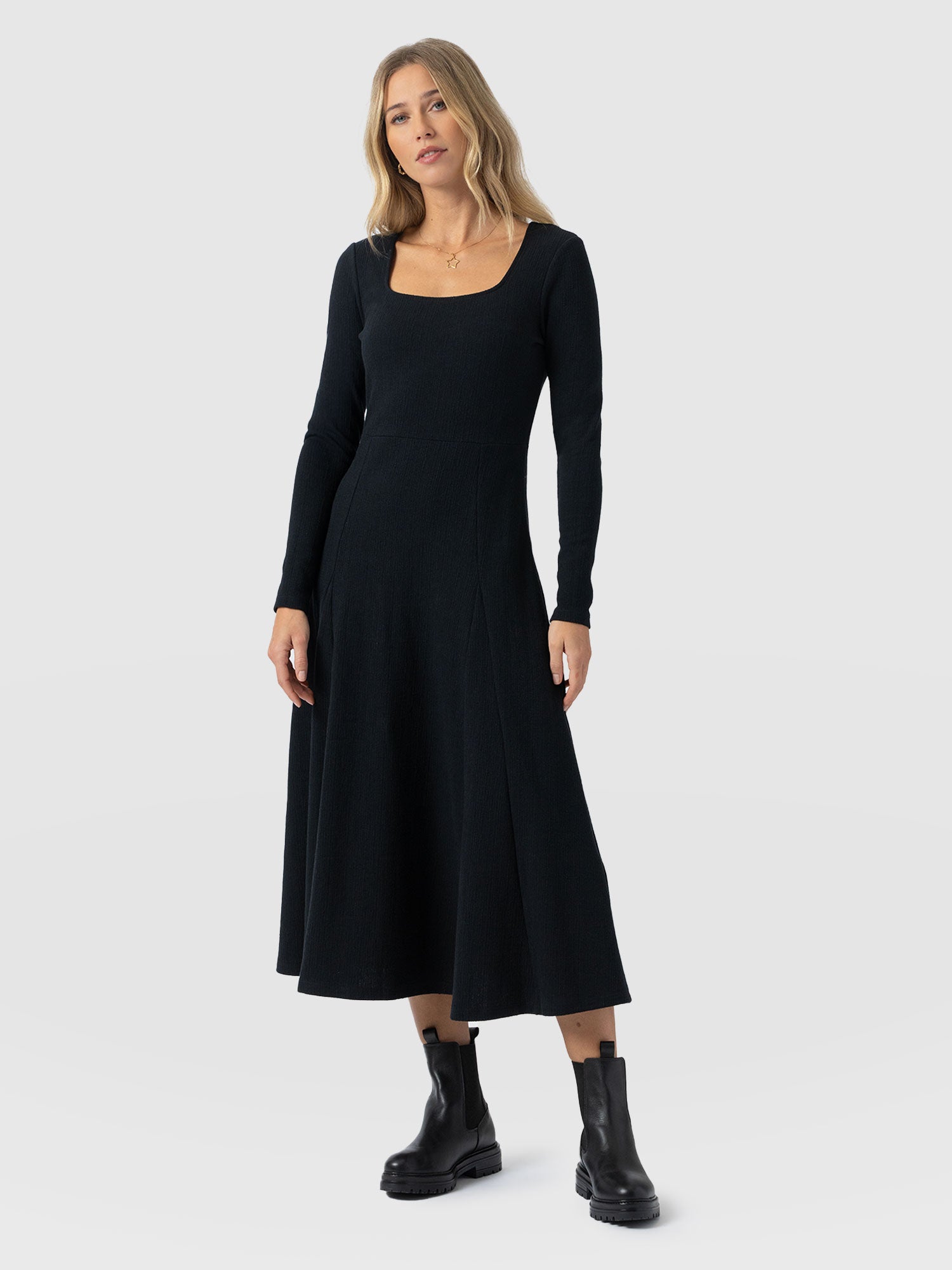 Akia Long Sleeve Dress - Black - Women's Dresses | Saint + Sofia® EU