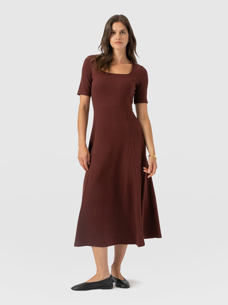 Akia Short Sleeve Dress - Maroon Textured - Women's Dresses | Saint and Sofia® EU