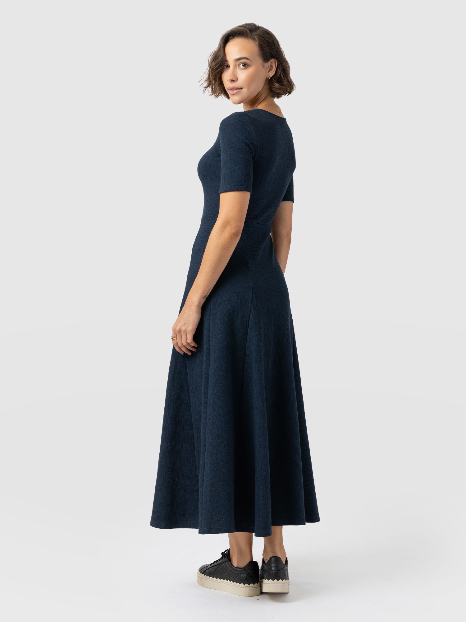 Akia Short Sleeve Dress - Navy Textured - Women's Dresses | Saint and Sofia® EU
