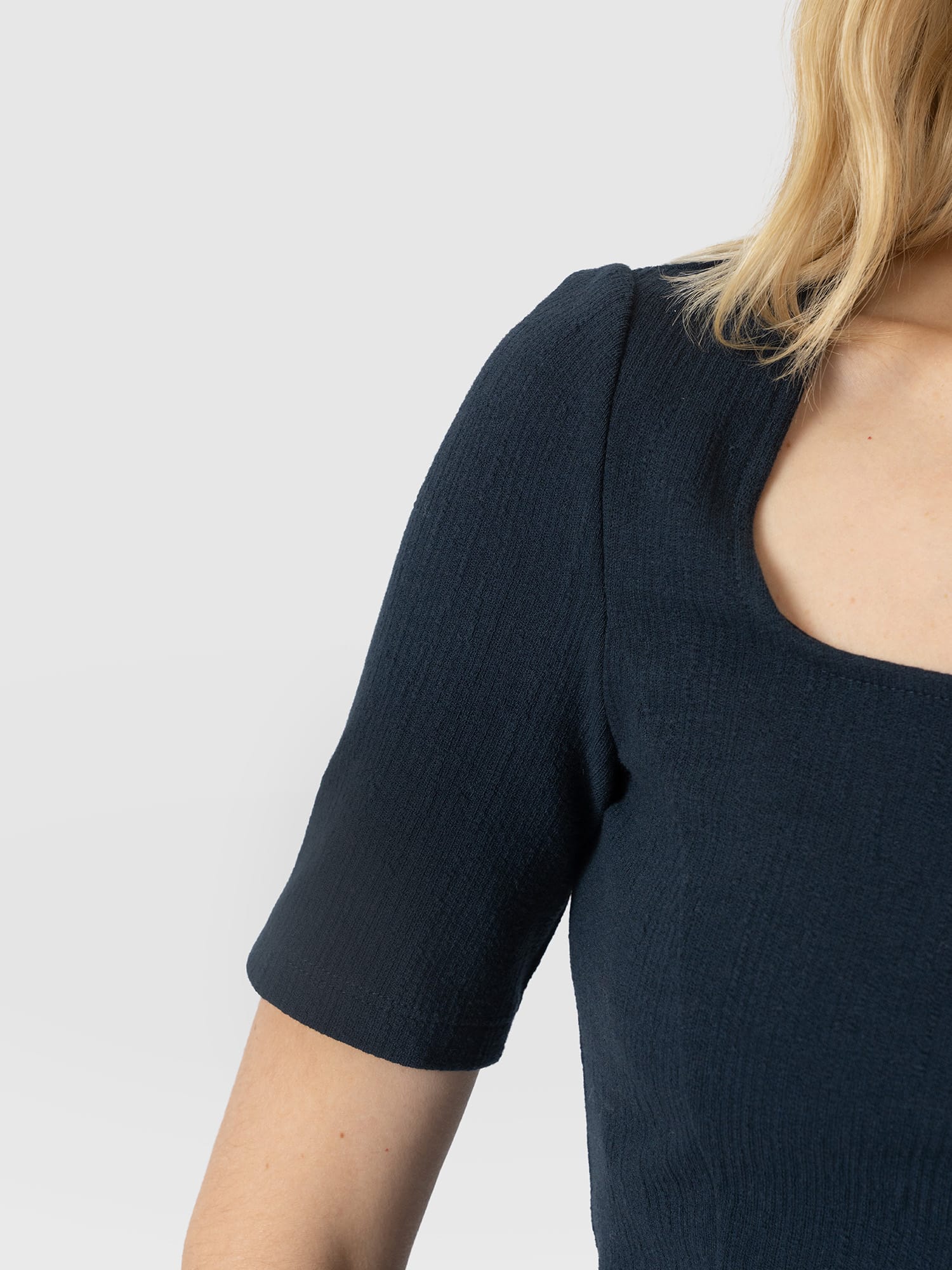 Akia Short Sleeve Tee - Navy Textured - Women's T-shirts | Saint and Sofia® EU