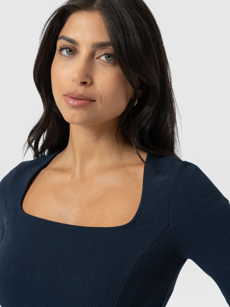 Akia Short Sleeve Tee - Navy Textured - Women's T-shirts | Saint + Sofia® EU