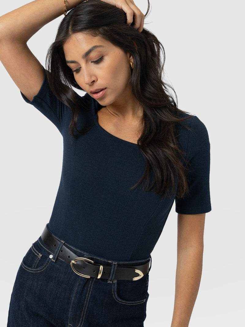 Akia Short Sleeve Tee - Navy Textured - Women's T-shirts | Saint + Sofia® EU