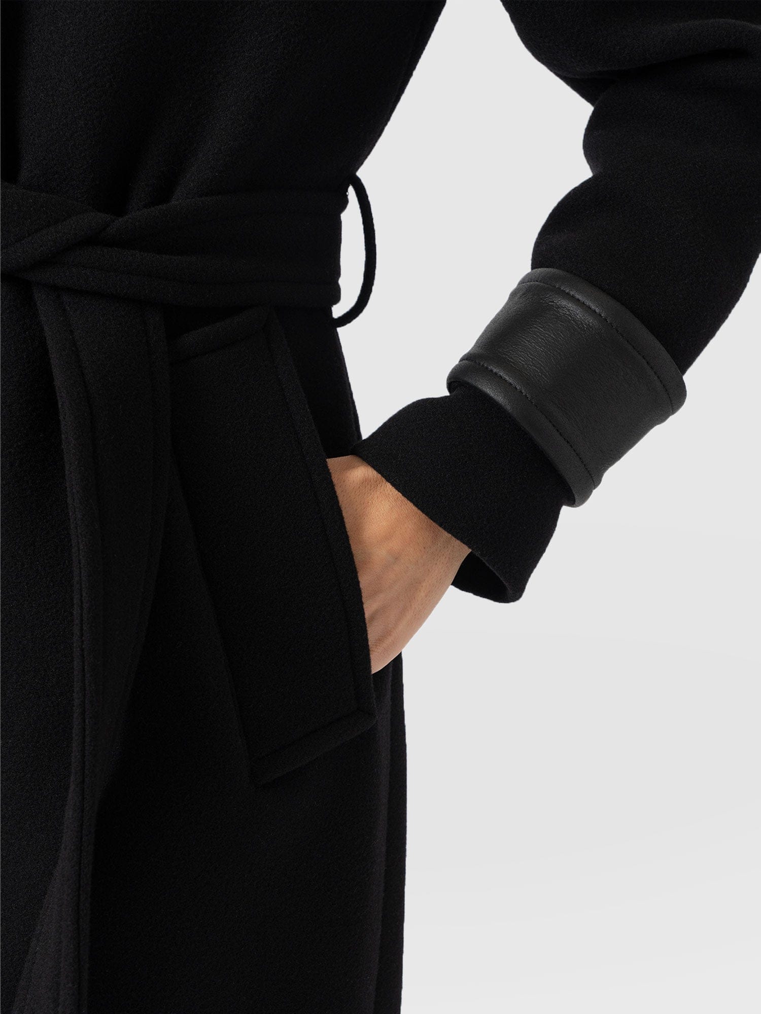 Allegra Coat - Black - Women's Outerwears | Saint + Sofia® EU