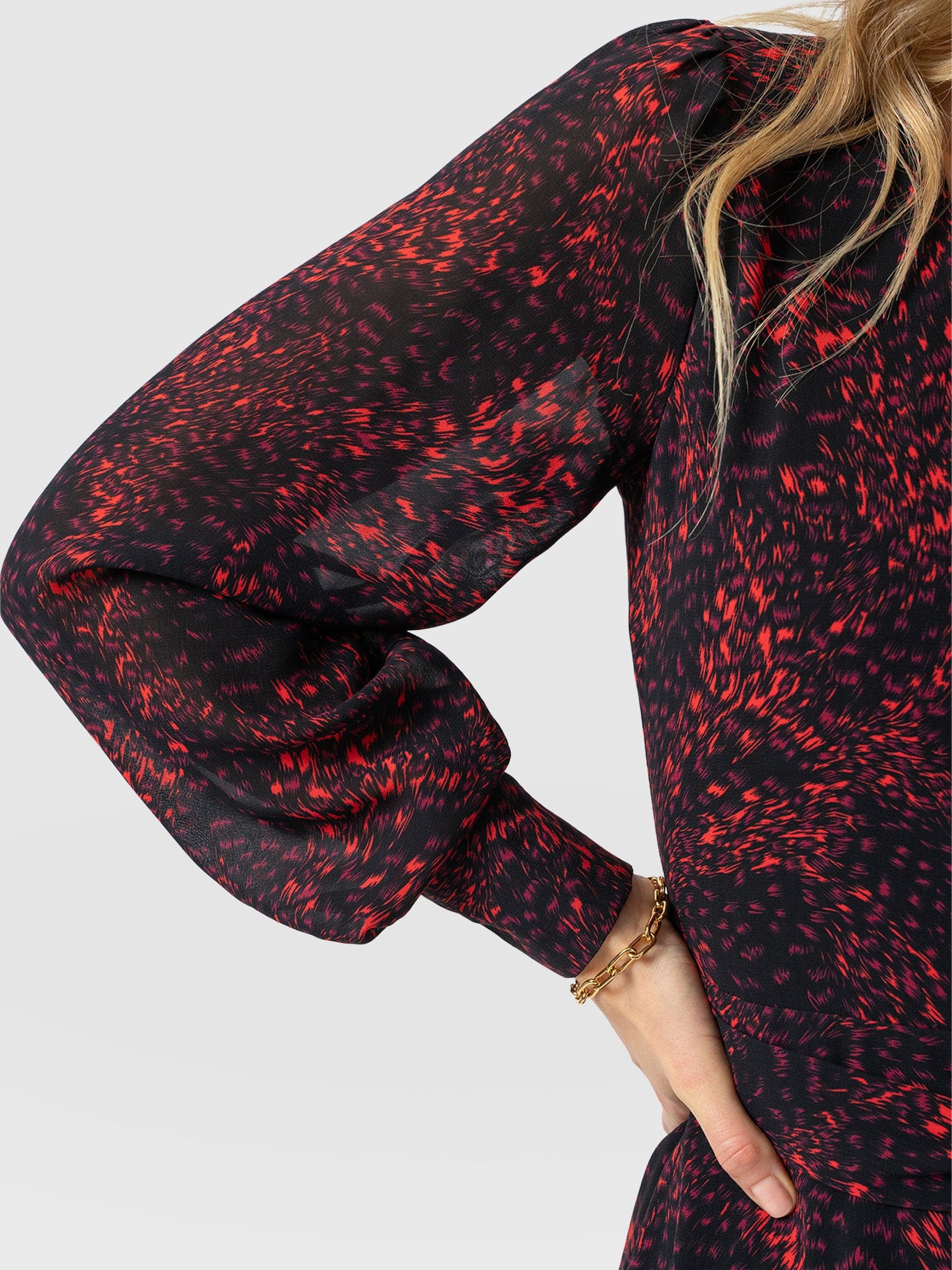 Allegra V Neck Dress - Red Fade Spot - Women's Dresses | Saint + Sofia® EU