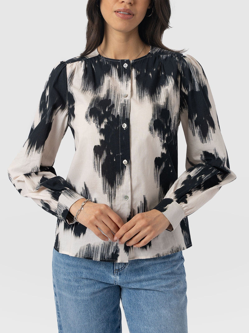 Amelie Blouse - White Fade Floral - Women's Blouses | Saint + Sofia® EU