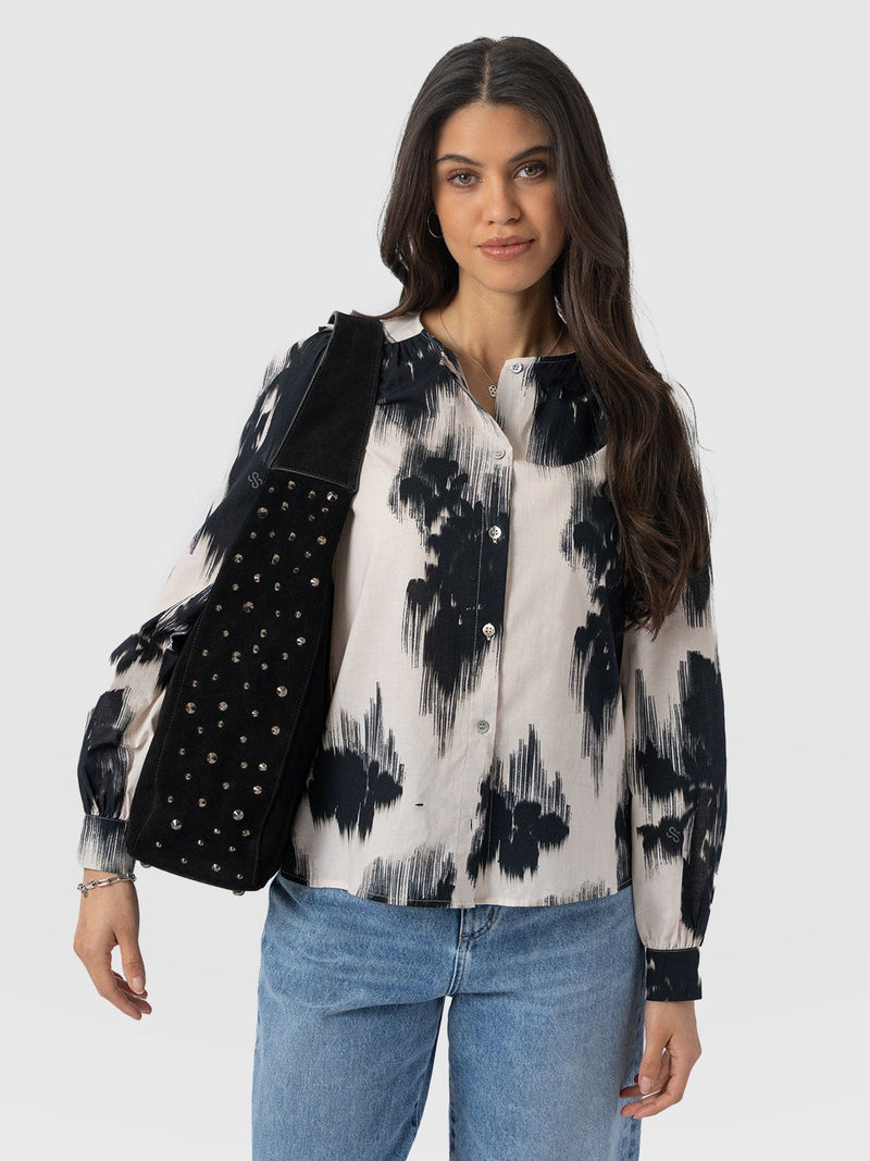 Amelie Blouse - White Fade Floral - Women's Blouses | Saint + Sofia® EU
