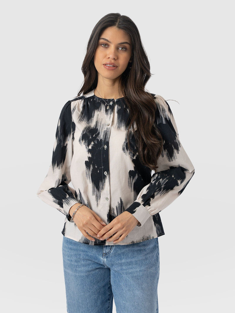 Amelie Blouse - White Fade Floral - Women's Blouses | Saint + Sofia® EU