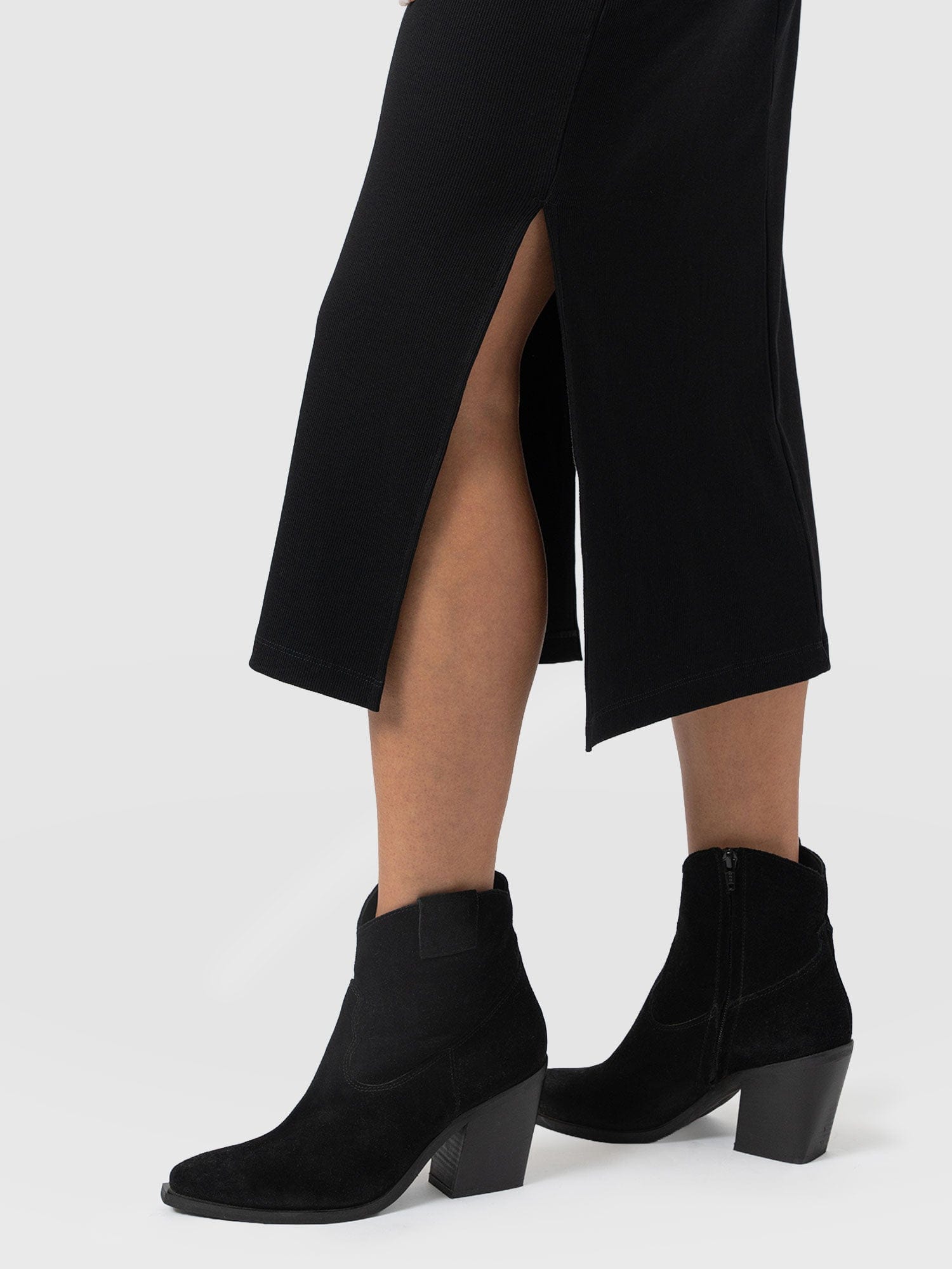 Andie V Neck Dress - Black Lace - Women's Dresses | Saint + Sofia® EU