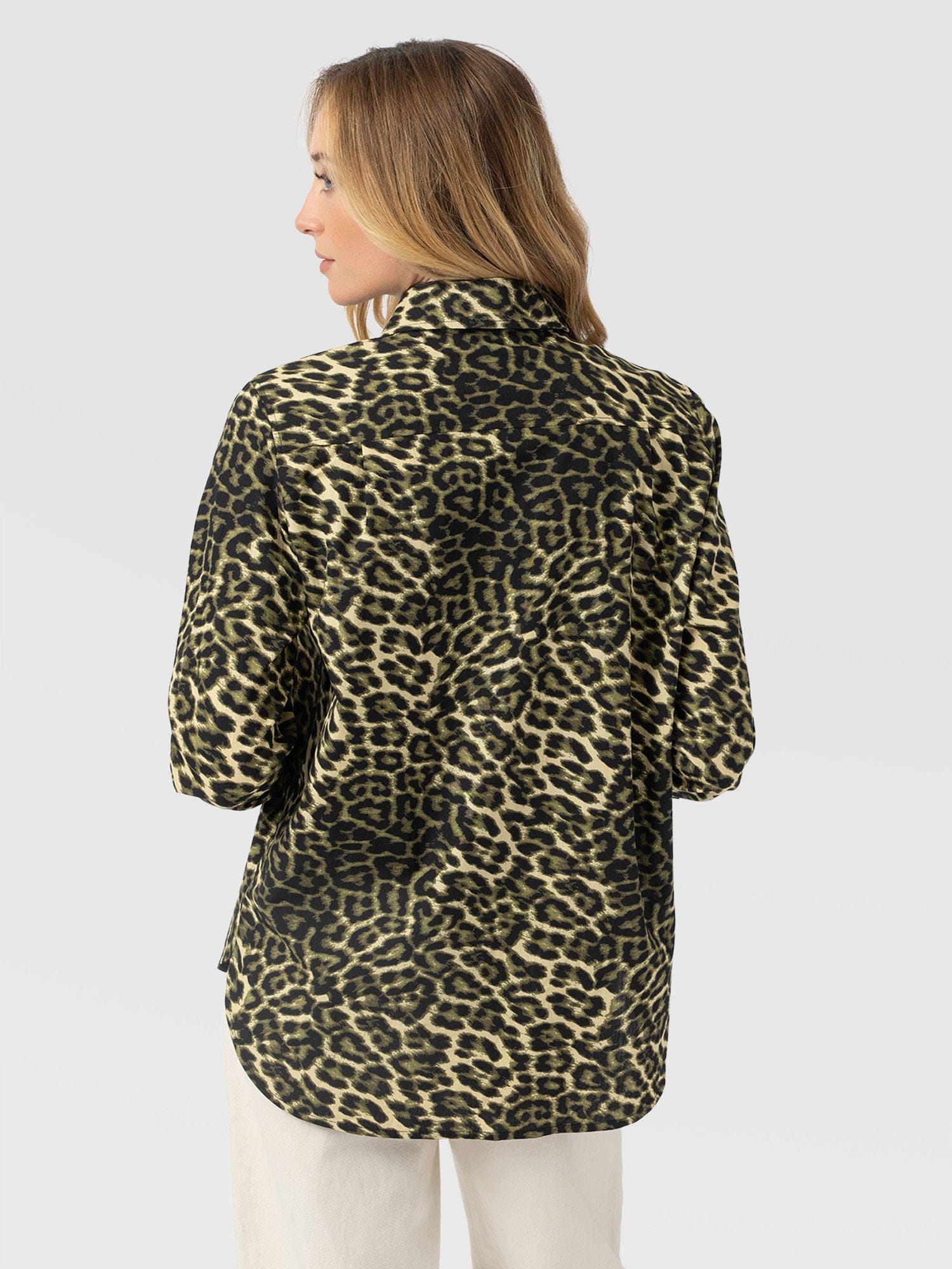 Anneliese Shirt - Green Leopard - Women's Blouses | Saint + Sofia® EU