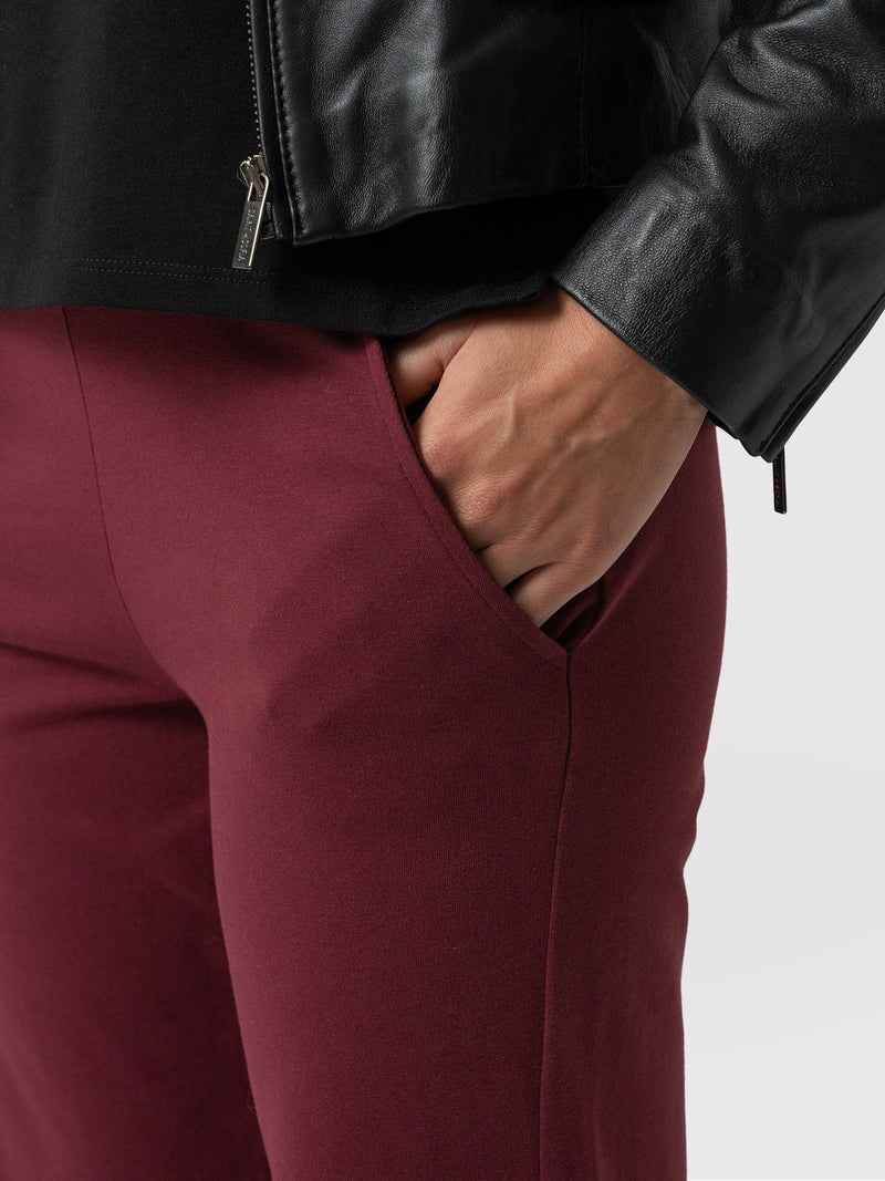 Apartment Pant Burgundy - Women's Trousers | Saint + Sofia® EU