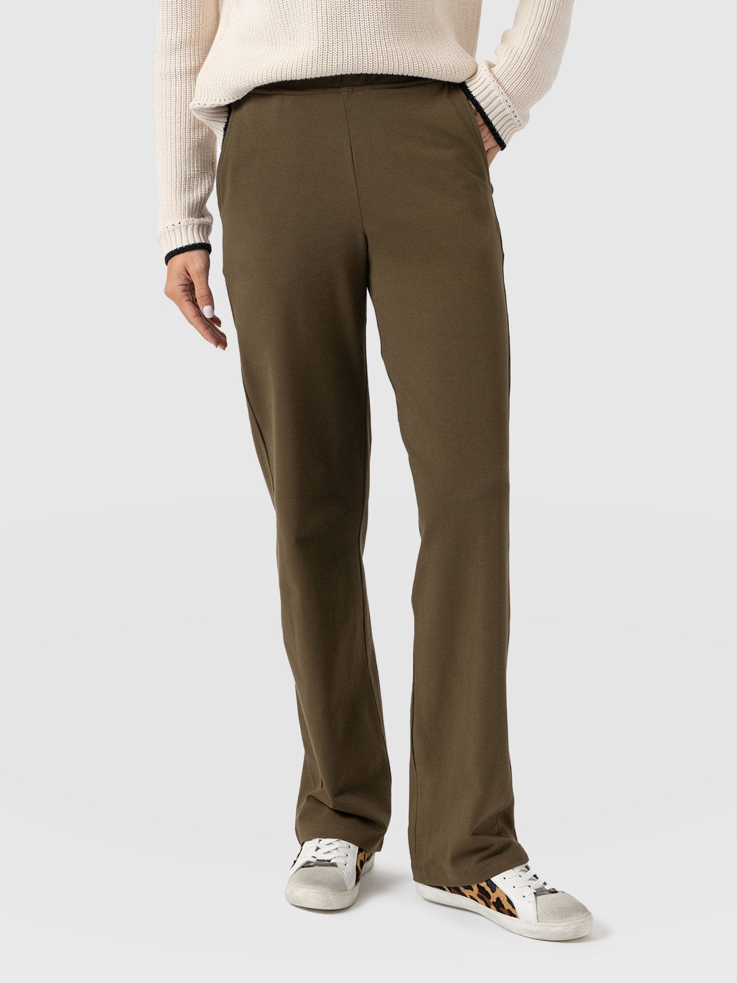 Apartment Pant Khaki - Women's Trousers | Saint + Sofia® EU