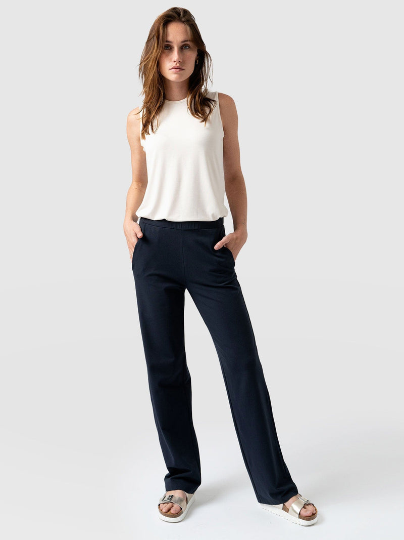 Apartment Pant Navy - Women's Trousers | Saint + Sofia® EU