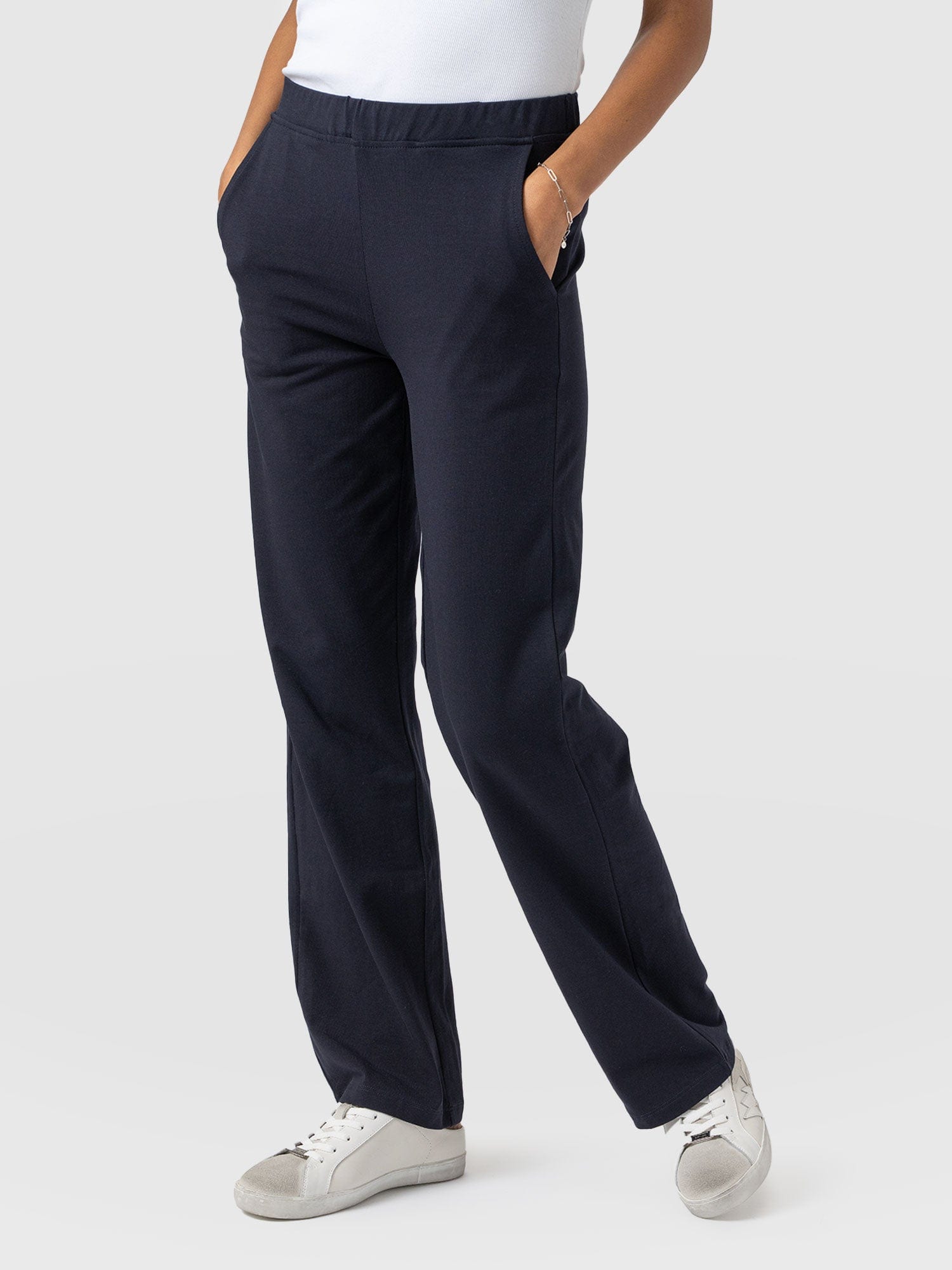 Apartment Pant Navy - Women's Trousers | Saint and Sofia® EU