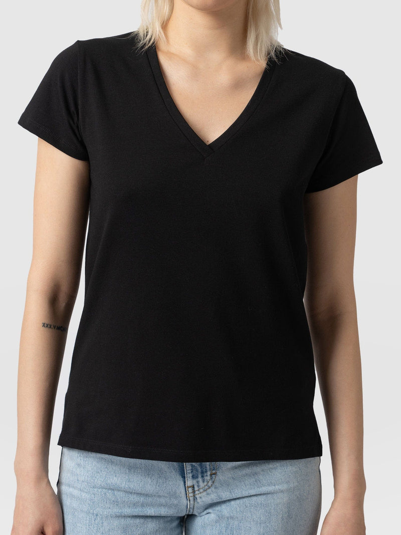 Apartment Tee Black - Women's T-Shirts | Saint + Sofia® EU