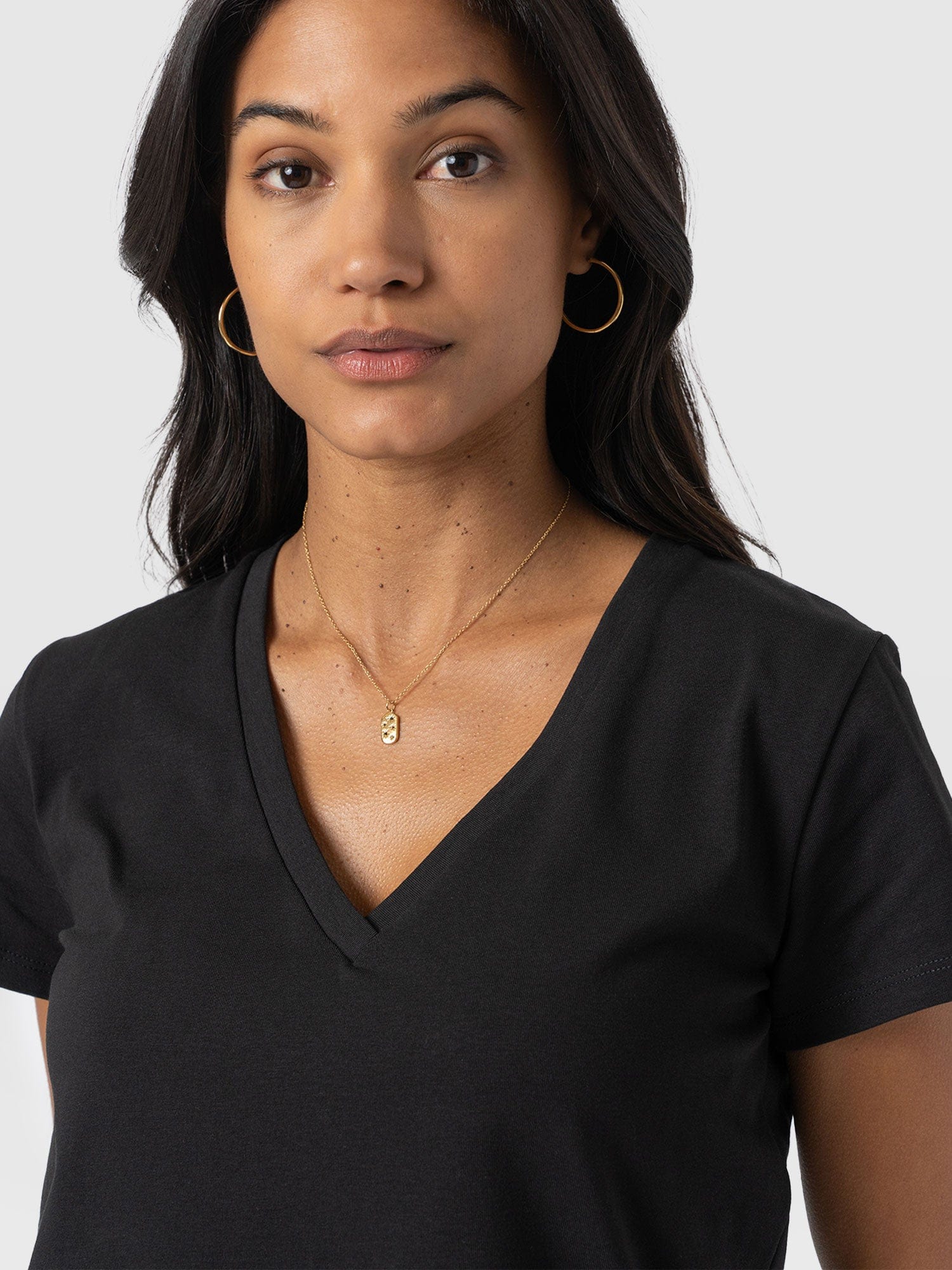 Apartment Tee Black - Women's T-Shirts | Saint + Sofia® EU